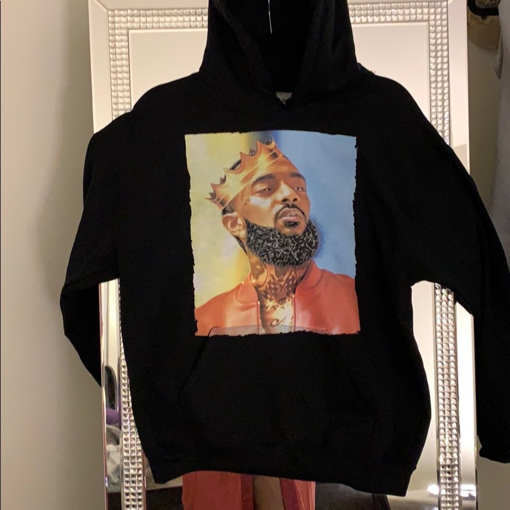Sporty Fall Look Featuring Nipsey Hussle Hoodie - Picture 1 of 4